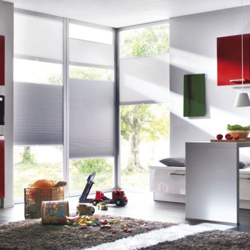 Mit dem Download dieser Daten erklären Sie sich einverstanden, die zur Verfügung gestellten Bilder, Logos und Abbildungen ausschließlich für die Bewerbung von DUETTE® Fensterbeschattungsprodukten zu verwenden. Jede andere Nutzung der Daten ist ausdrücklich untersagt.
DUETTE® ist eine eingetragene Marke von Hunter Douglas.
Teba Duette zur Küchennutzung Stoffe: ^5782, 5792 weiß-g